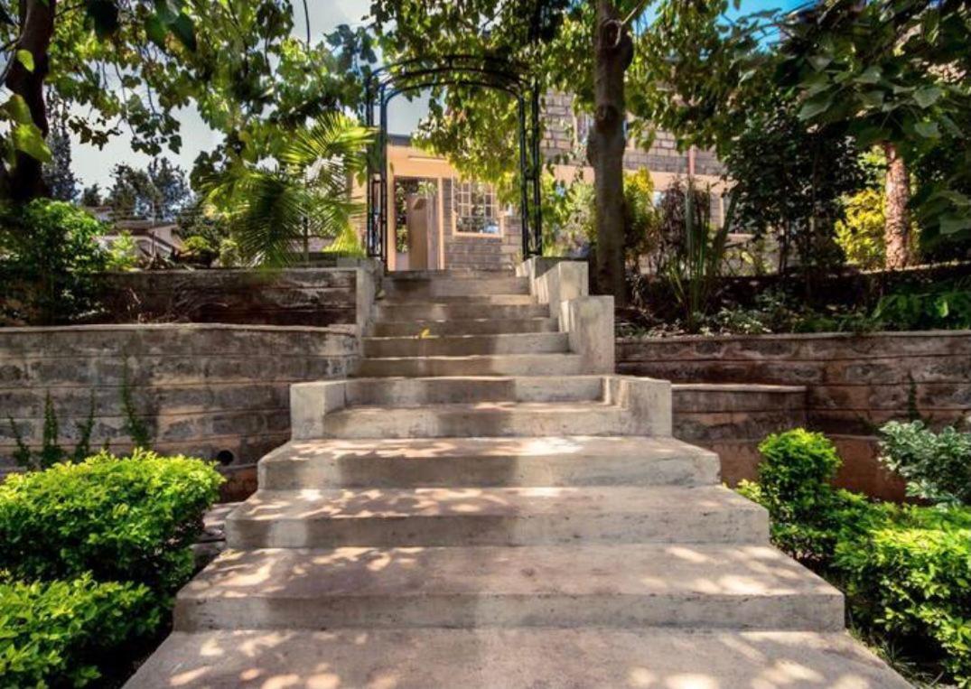 Mjini Riverfront Gardens Bed & Breakfast エクステリア 写真
