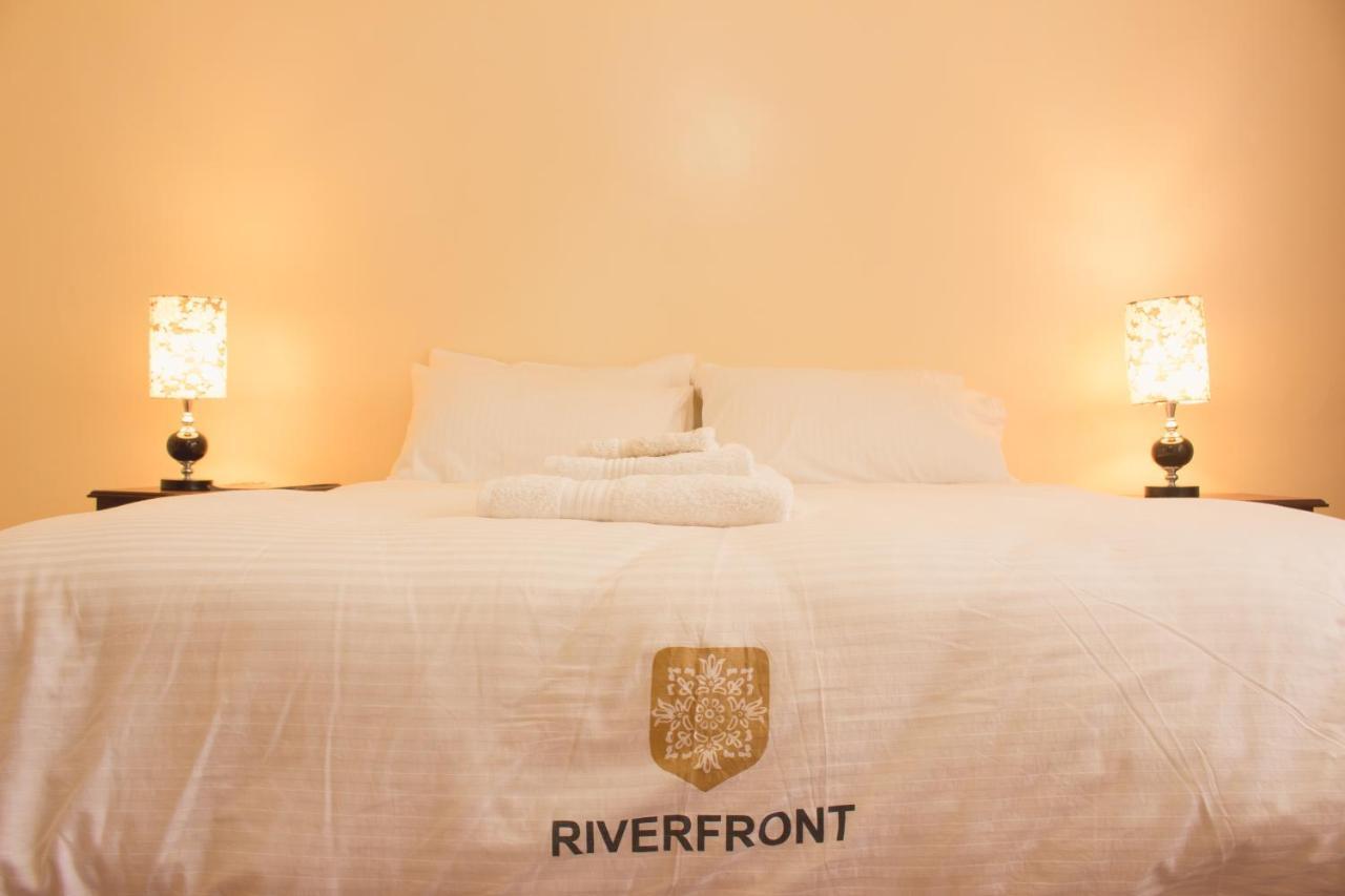 Mjini Riverfront Gardens Bed & Breakfast エクステリア 写真