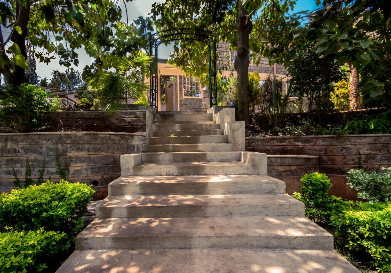 Mjini Riverfront Gardens Bed & Breakfast エクステリア 写真